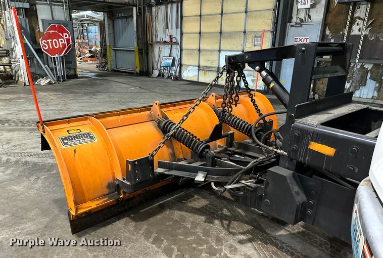 image for item NT9009 2002 Freightliner  FL70 dump truck