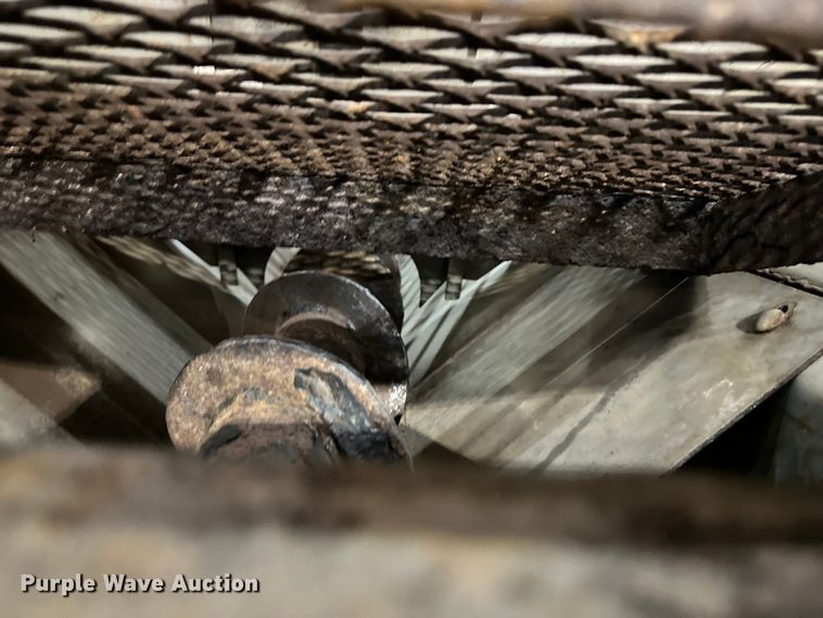 image for item NT9009 2002 Freightliner  FL70 dump truck