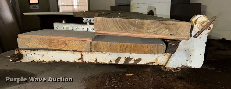 image for item NT9009 2002 Freightliner  FL70 dump truck