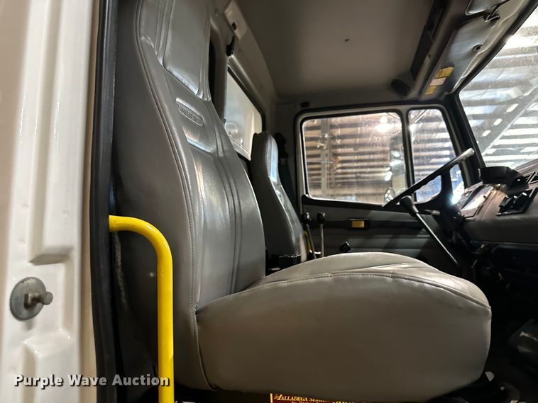 image for item NT9009 2002 Freightliner  FL70 dump truck