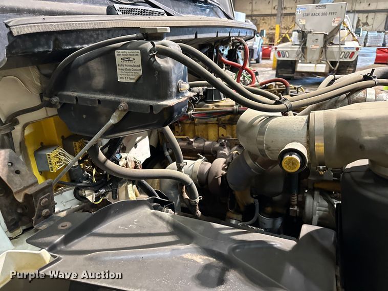 image for item NT9009 2002 Freightliner  FL70 dump truck