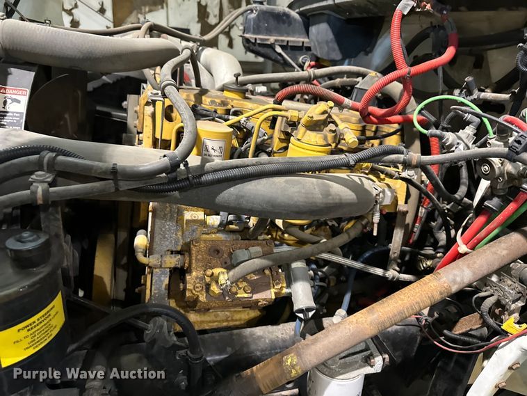 image for item NT9009 2002 Freightliner  FL70 dump truck