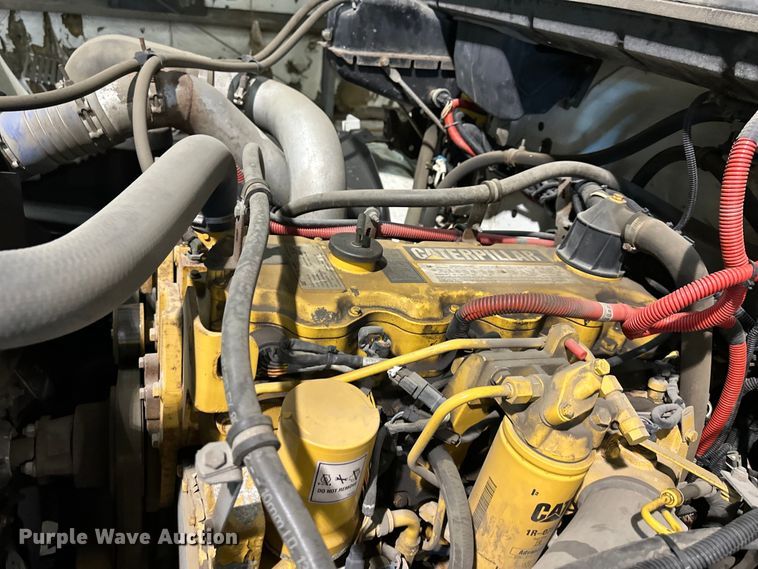 image for item NT9009 2002 Freightliner  FL70 dump truck