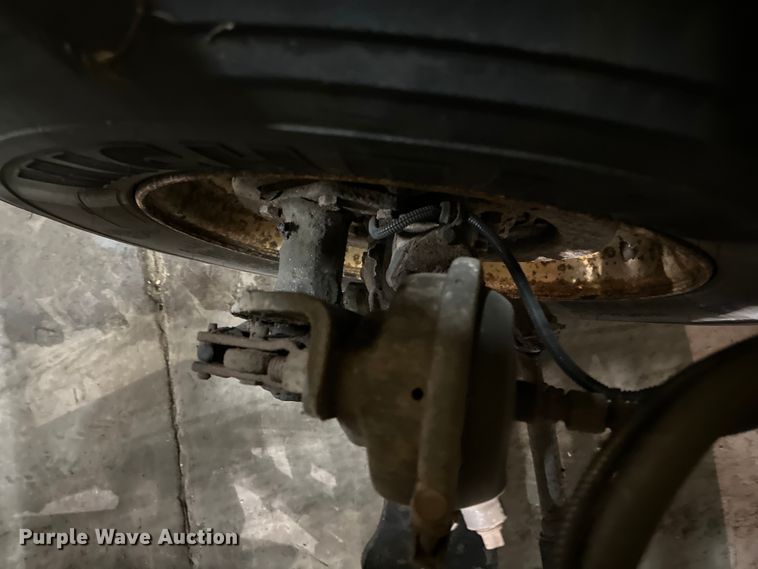 image for item NT9009 2002 Freightliner  FL70 dump truck