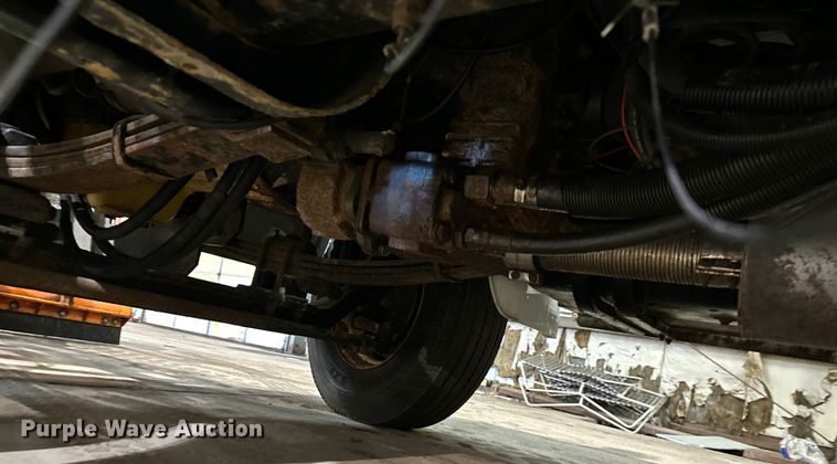 image for item NT9009 2002 Freightliner  FL70 dump truck