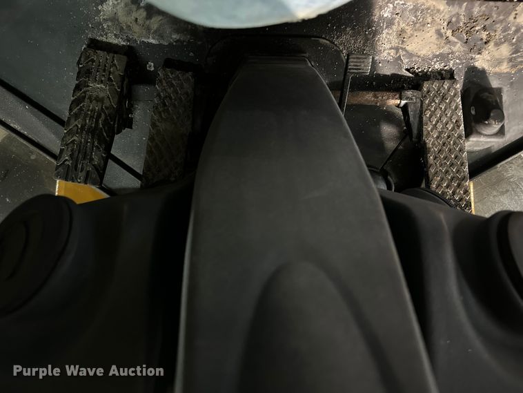 image for item NT9011 2013 John Deere 444K wheel loader