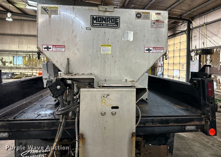 image for item NT9012 2010 Ford F550 Super Duty XL dump truck