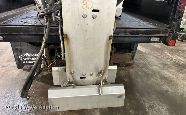 image for item NT9012 2010 Ford F550 Super Duty XL dump truck