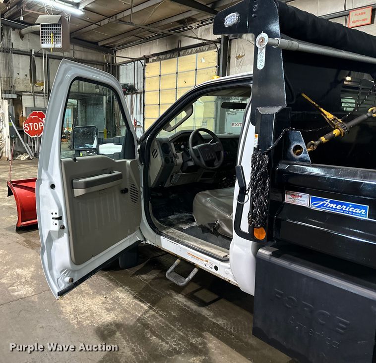 image for item NT9012 2010 Ford F550 Super Duty XL dump truck