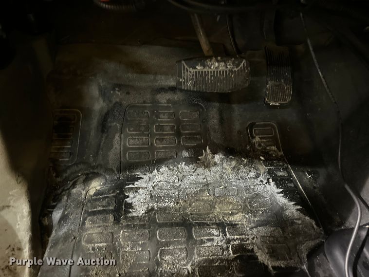 image for item NT9012 2010 Ford F550 Super Duty XL dump truck