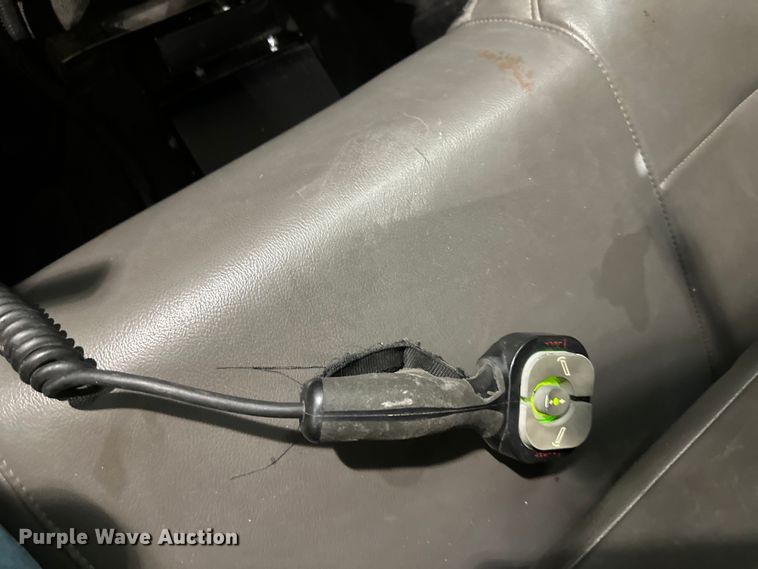 image for item NT9012 2010 Ford F550 Super Duty XL dump truck