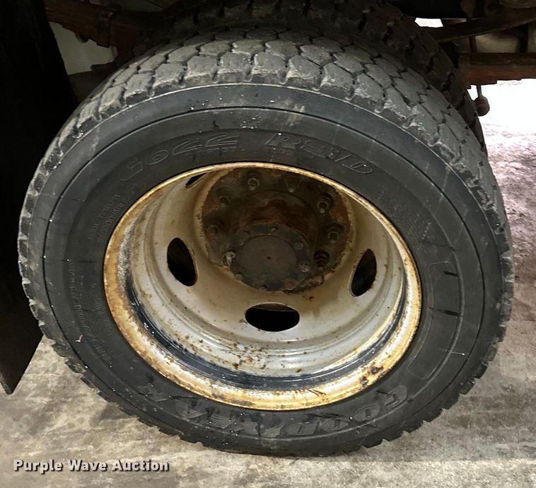 image for item NT9012 2010 Ford F550 Super Duty XL dump truck