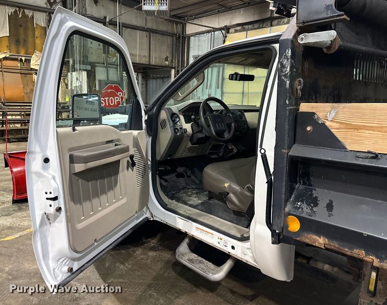 image for item NT9013 2010 Ford F550 Super Duty dump truck
