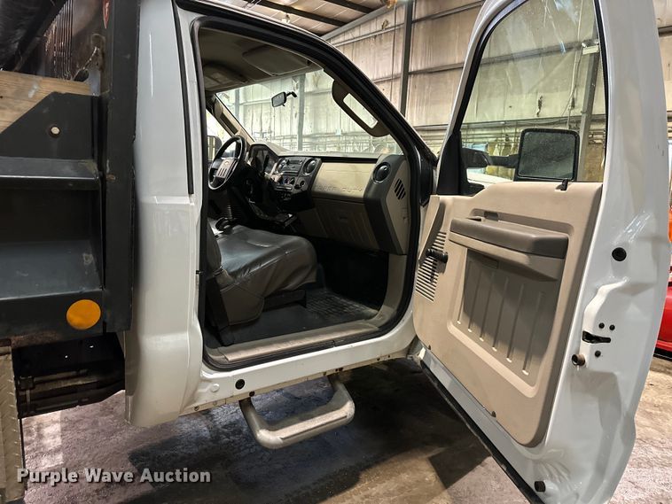 image for item NT9013 2010 Ford F550 Super Duty dump truck