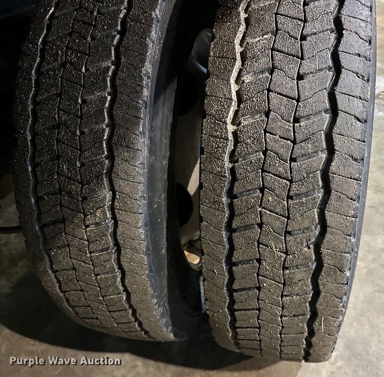 image for item NT9013 2010 Ford F550 Super Duty dump truck