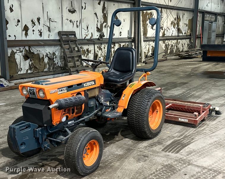 image for item NT9019 Kubota  B7100HST MFWD tractor