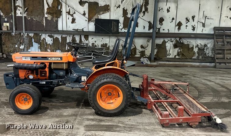 image for item NT9019 Kubota  B7100HST MFWD tractor