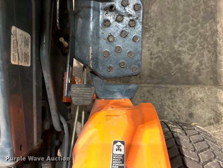 image for item NT9019 Kubota  B7100HST MFWD tractor