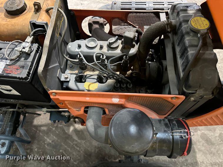 image for item NT9019 Kubota  B7100HST MFWD tractor