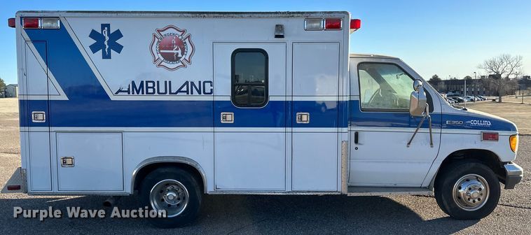 image for item OA9718 1992 Ford E350 ambulance
