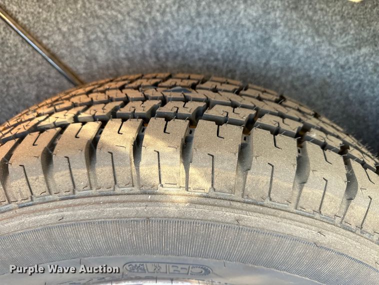 image for item OA9718 1992 Ford E350 ambulance