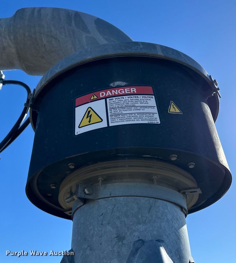 image for item OA9729 Zimmatic Vision 9500P irrigation pivot