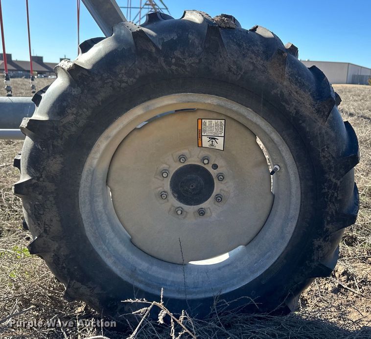 image for item OA9729 Zimmatic Vision 9500P irrigation pivot