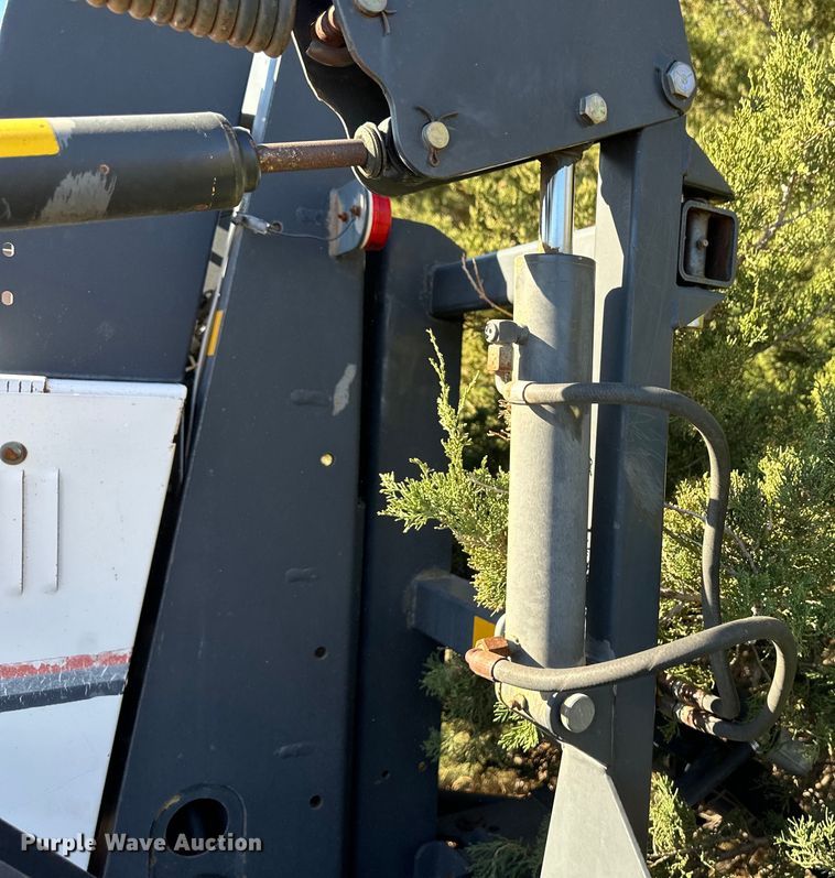 image for item OA9730 Melroe 220 Spra-Coupe sprayer