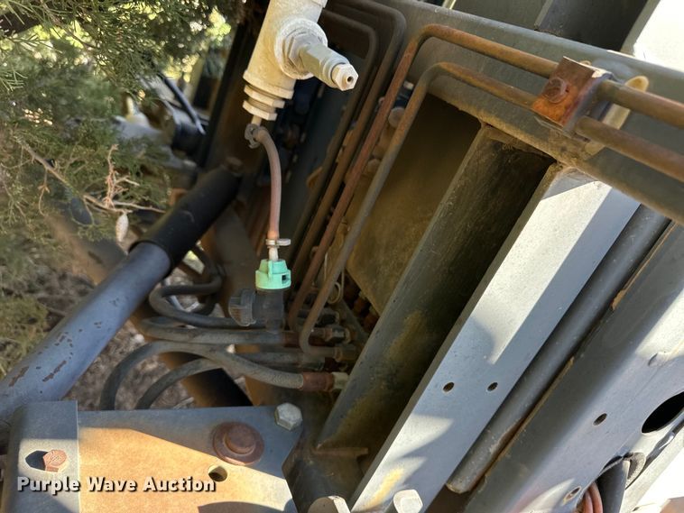 image for item OA9730 Melroe 220 Spra-Coupe sprayer