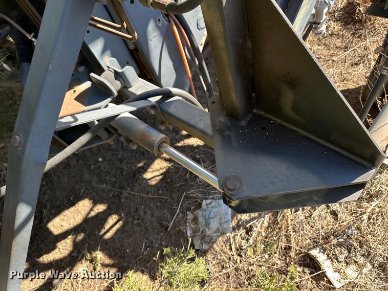 image for item OA9730 Melroe 220 Spra-Coupe sprayer