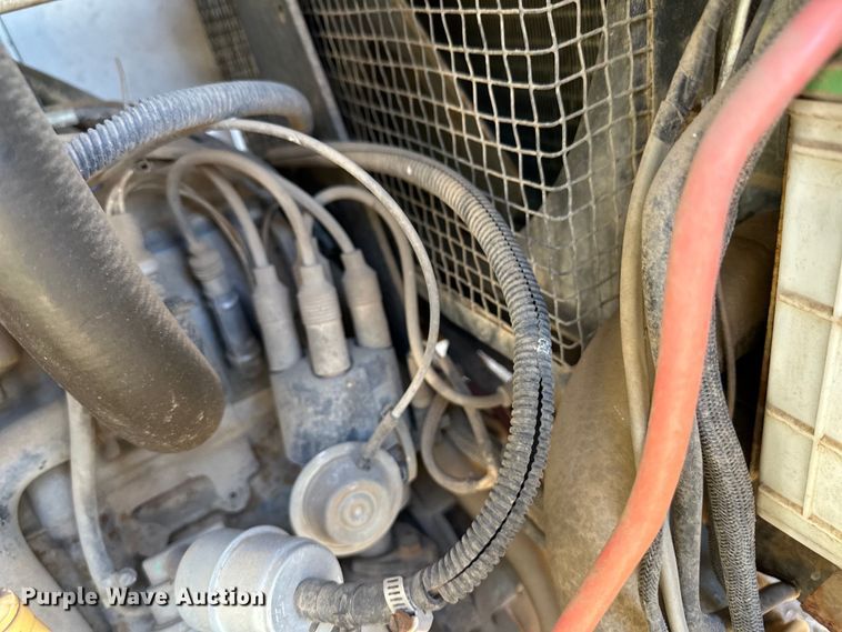 image for item OA9730 Melroe 220 Spra-Coupe sprayer