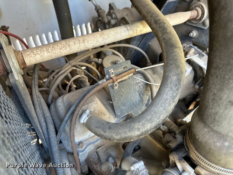 image for item OA9730 Melroe 220 Spra-Coupe sprayer