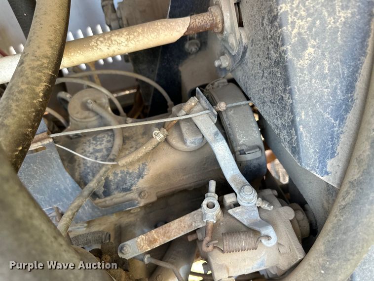 image for item OA9730 Melroe 220 Spra-Coupe sprayer