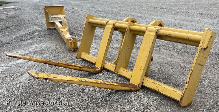 image for item OG9845 Caterpillar  60