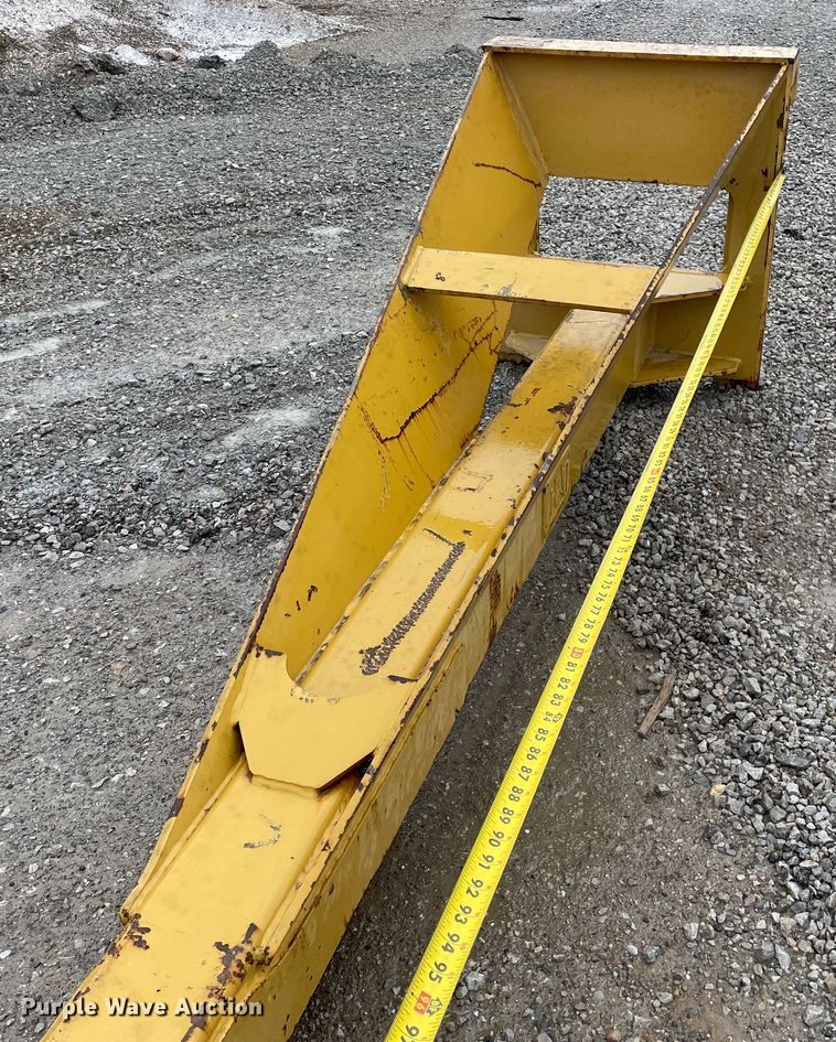 image for item OG9846 Caterpillar  wheel loader jib