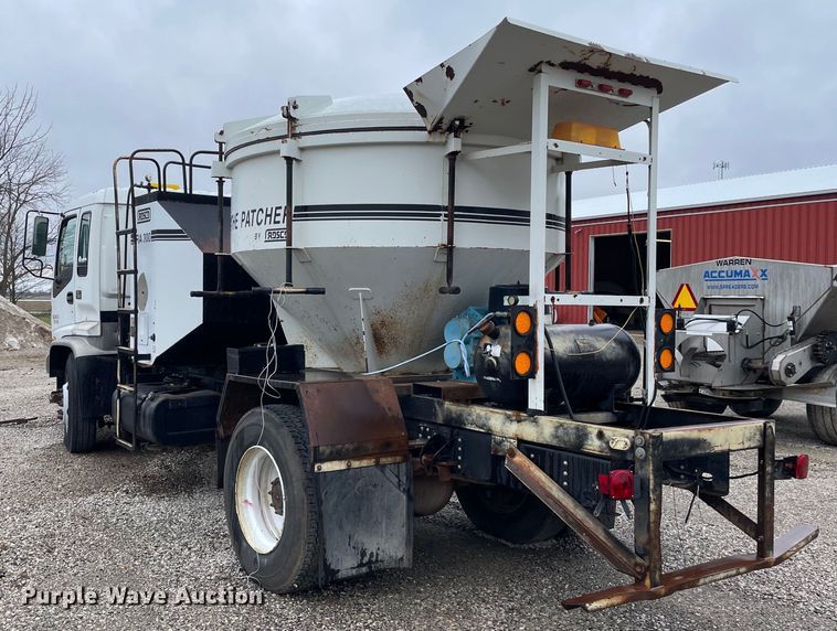 image for item OG9847 1997 GMC  7500 asphalt patch truck