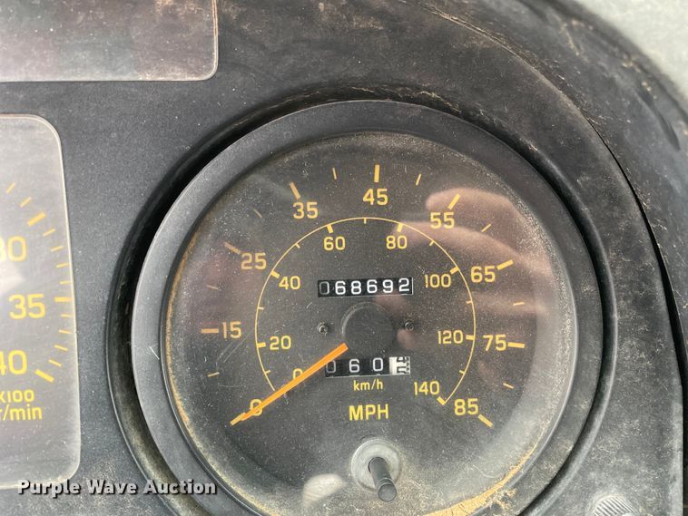 image for item OG9847 1997 GMC  7500 asphalt patch truck