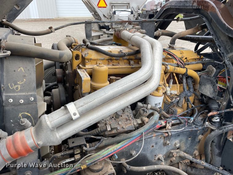 image for item OG9847 1997 GMC  7500 asphalt patch truck