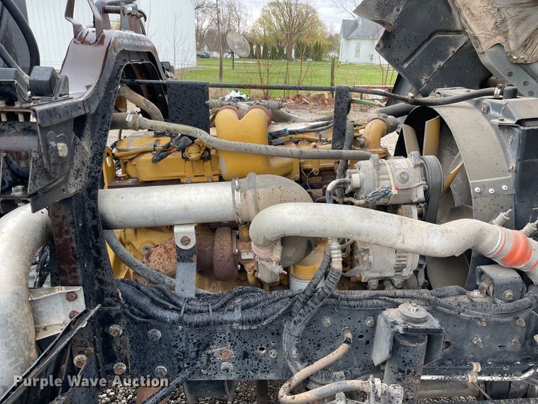 image for item OG9847 1997 GMC  7500 asphalt patch truck