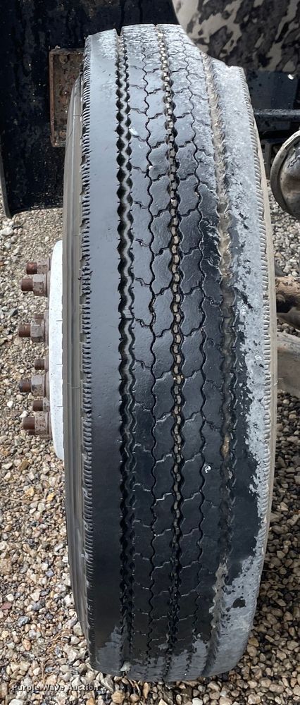 image for item OG9847 1997 GMC  7500 asphalt patch truck