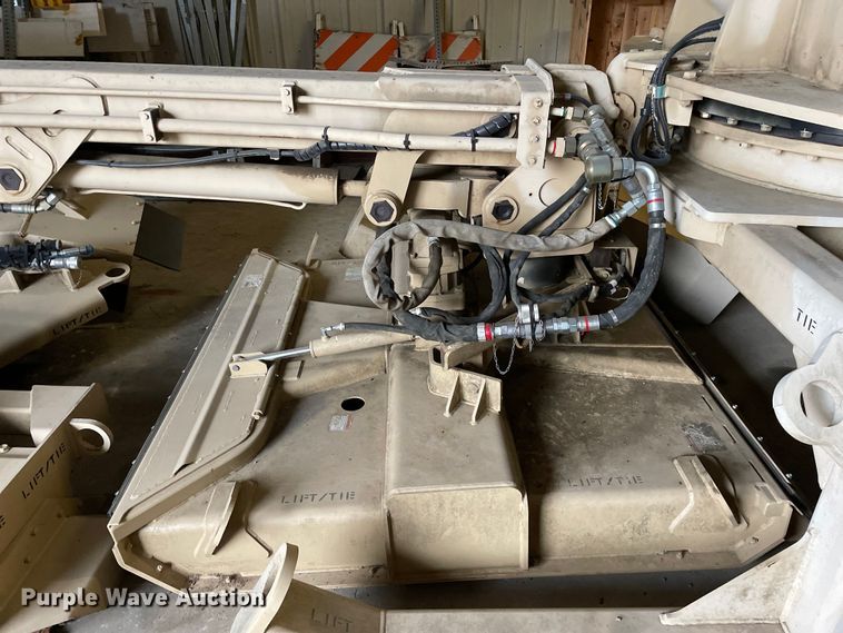 image for item OG9848 2015 Caterpillar  wheel loader mower system 