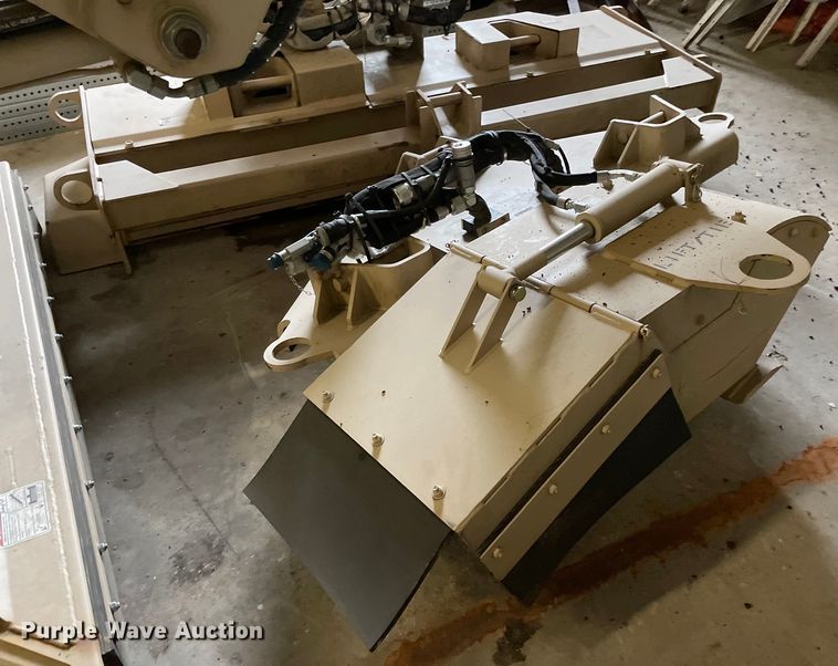 image for item OG9848 2015 Caterpillar  wheel loader mower system 