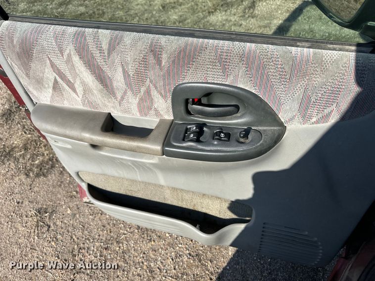 image for item OI9252 1999 Chevrolet Venture van