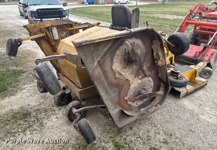 image for item OJ9469 Hustler 925008 ZTR lawn mower