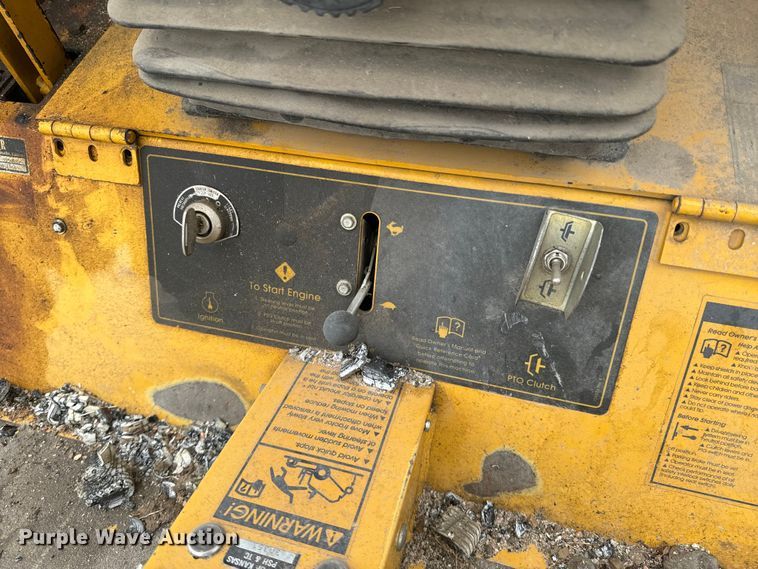 image for item OJ9469 Hustler 925008 ZTR lawn mower