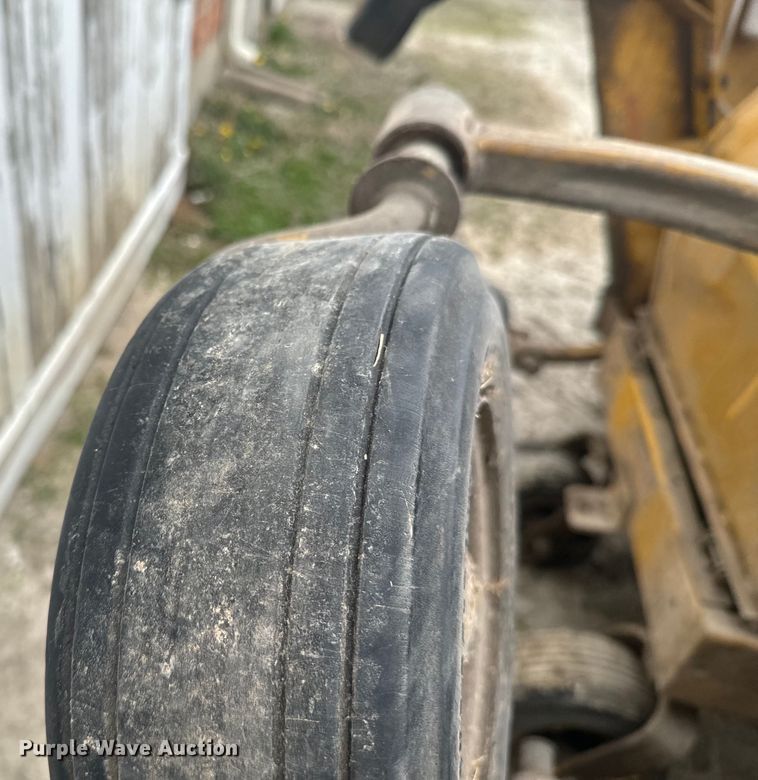 image for item OJ9469 Hustler 925008 ZTR lawn mower