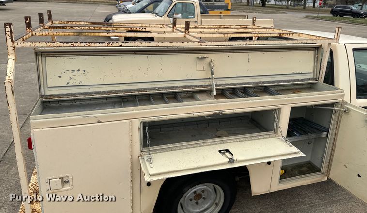 image for item OJ9690 1991 Chevrolet S10 utility bed pickup truck