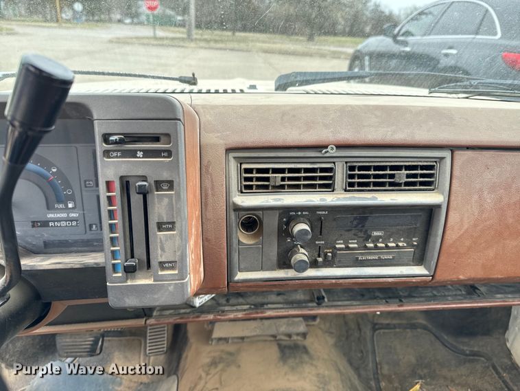 image for item OJ9690 1991 Chevrolet S10 utility bed pickup truck