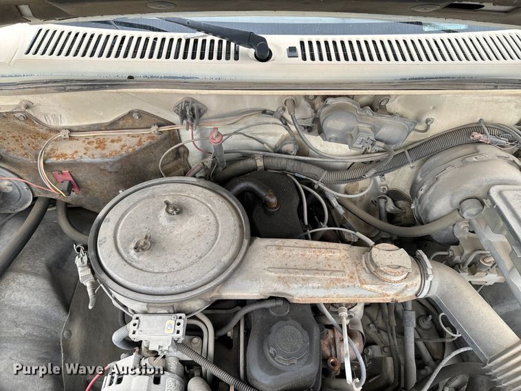 image for item OJ9690 1991 Chevrolet S10 utility bed pickup truck