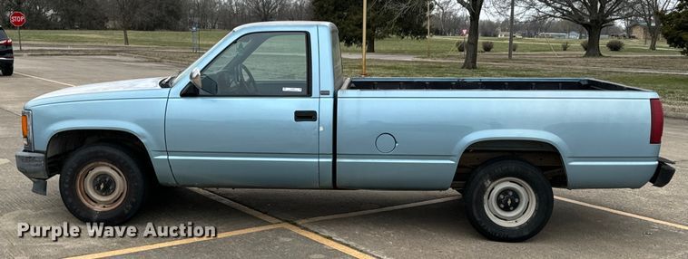image for item OJ9691 1991 Chevrolet C1500 pickup truck
